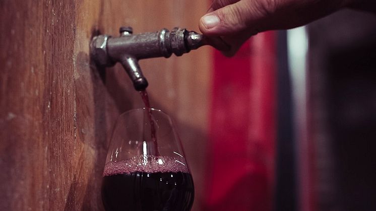 93I1236 - MORGON in traditionnal  Oak Vat