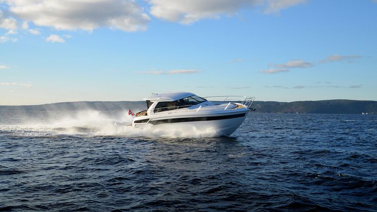 Jotun Yachting lanserer et KRITTHVITT bunnstoff i NONSTOP SUPREME-serien