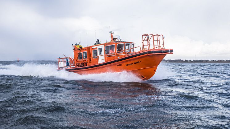 The concept of specially developed Safe Transfer Boats (STB) and experienced seafarers has proven to be a major contribution to streamlining the operation of an offshore wind farm. Now ESVAGT and Hvide Sande Shipyard are taking the next step. 