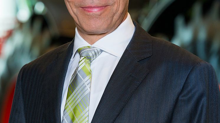 238305 Hans Lampert, Member of the Group Executive Board; Finance and Controlling