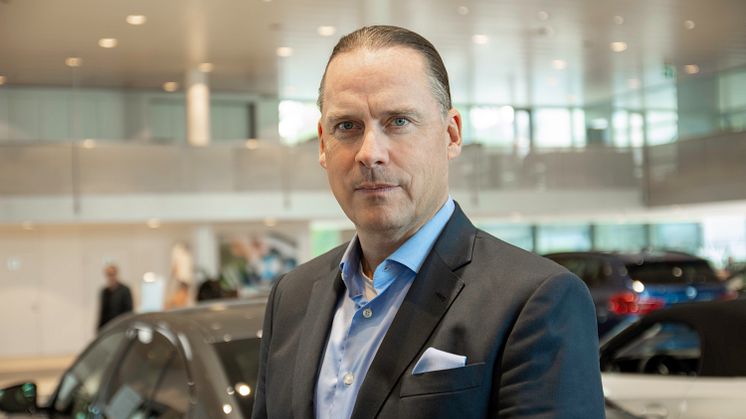 Vi ønsker å spille en aktiv rolle i å forme fremtidens mobilitet der også det tradisjonelle eierskapet til bil utfordres, sier Marcus Larsson, administrerende direktør Hedin Automotive.