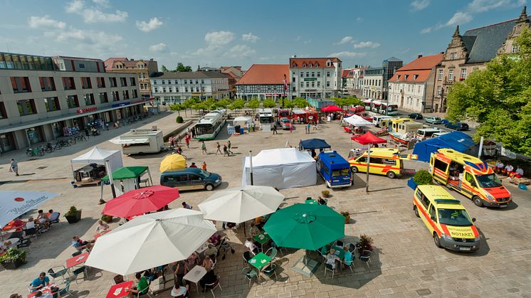 Zwischen Paul-Wunderlich-Haus und Rathaus wird es künftig freies WLAN geben. Foto: Torsten Stapel