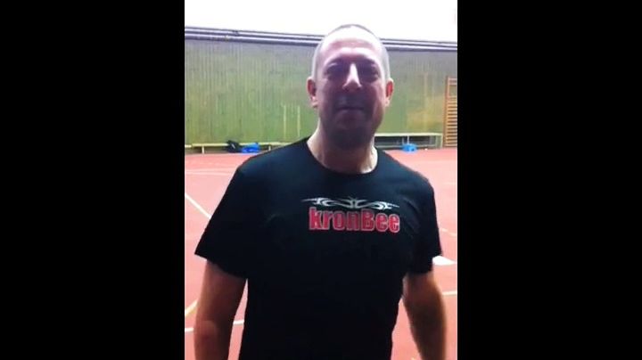 kronBee T-shirt