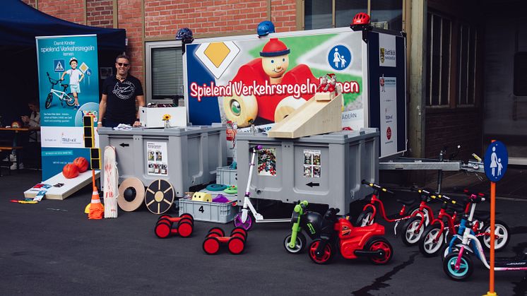 Auch auf dem Familientag von BPW anlässlich des 125-jährigen Firmenjubiläums war der Verein Kinder-Unfallhilfe e.V. mit einem Stand vertreten.