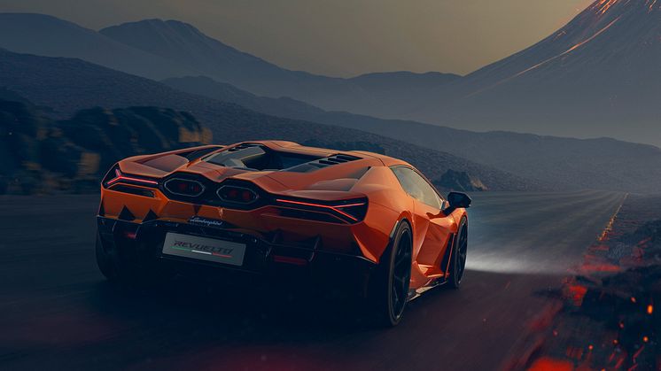 Lamborghini Revuelto
