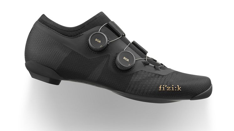 VER1DMR1C1510_1_fizik-vento-vega-carbon-coal-black-black-shoes.jpg