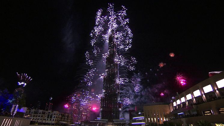 Burj Khalifa fireworks on New Years Eve 2013/14
