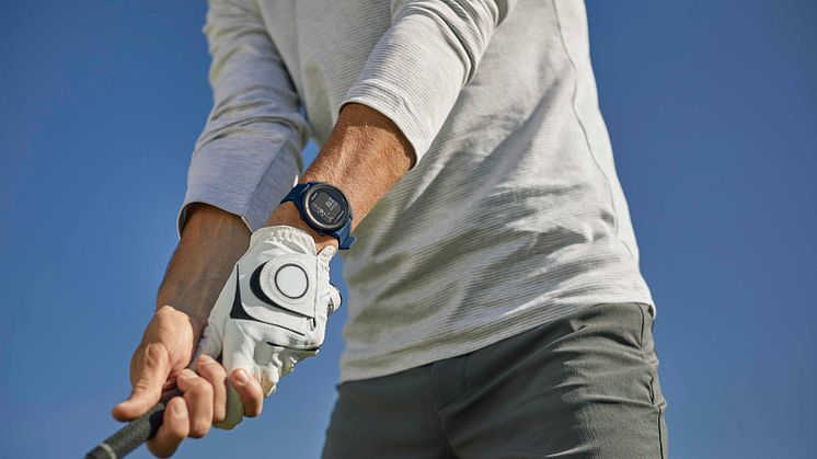 Garmin Approach S12 - 2022 Edition-GPS-golfkello  tuo raikasta, uutta ilmettä golfkentälle  