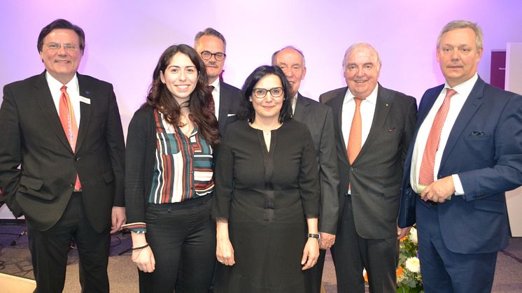 (v.li.): Thiemo Fojkar, Melis Sekmen, Wolfgang Dittmann, Prof. Perizat Daglioglu, Prof. Michael Nagy, Georg Mehl, Prof. Rupert Felder. Foto: Franz Motzko