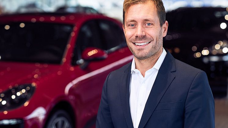 Gustav Lundh, VD och delägare på Porsche, vill alltid vara tillgänglig för kunderna och kan upprätthålla servicen med hjälp av Telavox molnväxel. 