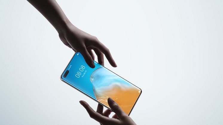 Nya Huawei P40-serien börjar levereras i Sverige