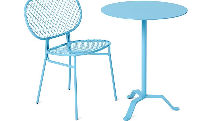 Mustasch bord med Wimbledon stol, design Broberg & Ridderstråle