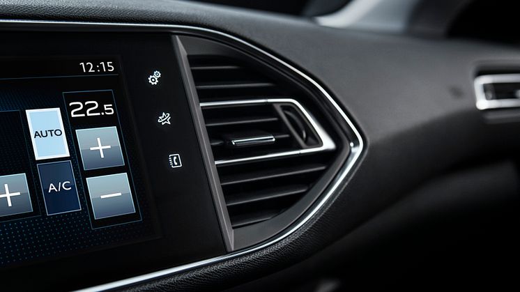 Multifunktions-touch screen i nya Peugeot 308