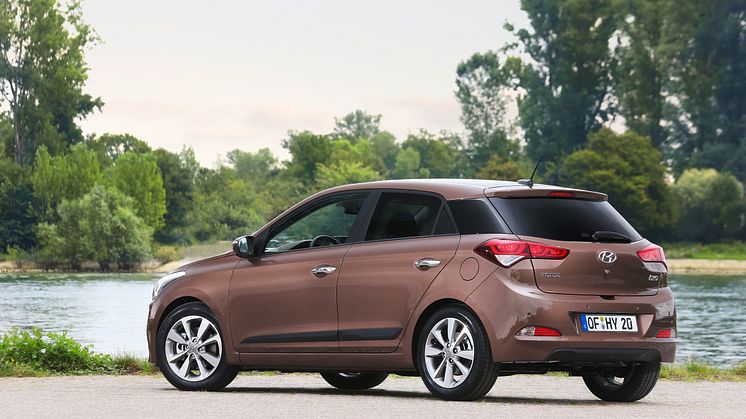 Nye Hyundai i20 (skrått bakfra venstre)