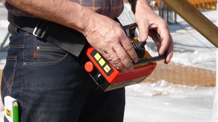 Cavotec launches lightweight, ergonomic radio remote control unit for extended use 