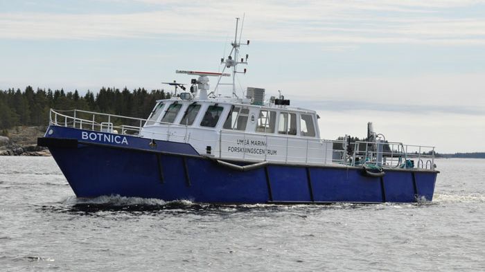Fartyget r/v BOTNICA kommer att användas för forskning och miljöövervakning i Bottniska viken. Det är 22 meter långt, kan ta 12 passagerare och har en maxfart på 14 knop. Foto: Kristina Viklund