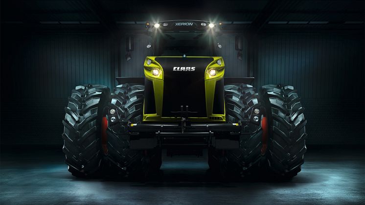 CLAAS XERION with a new transmission generation and increased hydraulic power