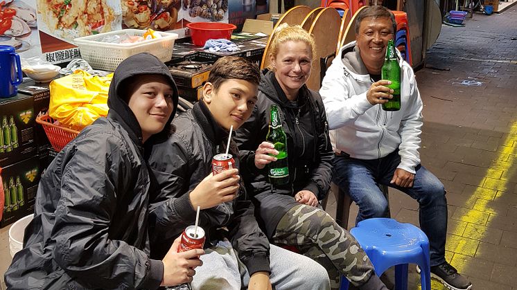 Tomi Ilonen med familjen