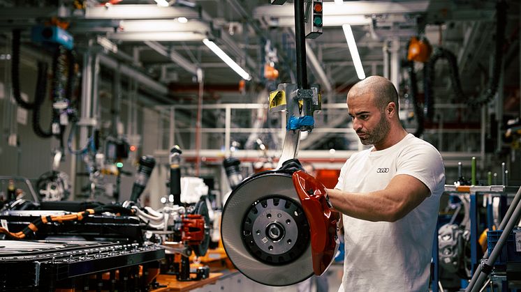Bremser til Audi Q8 e-tron ved montage i Bruxelles