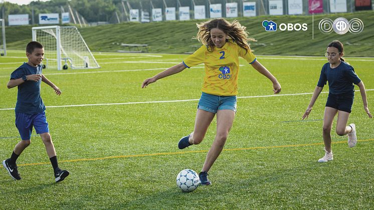 OBOS Damallsvenskans titelpartner lanserar ny fond för att utveckla aktiviteter för barn och unga i föreningar