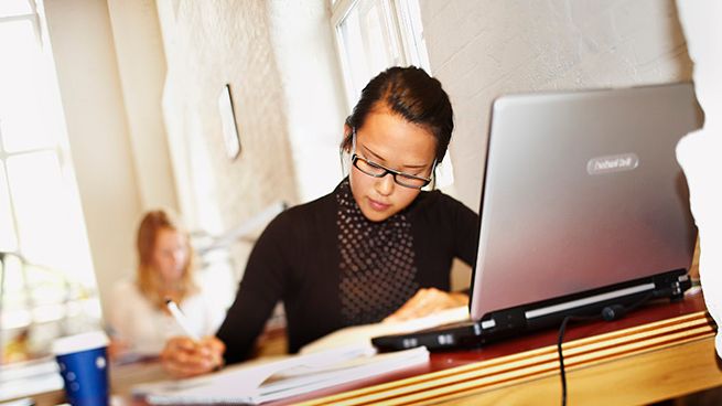 Fler än någonsin vill studera på Högskolan i Jönköping