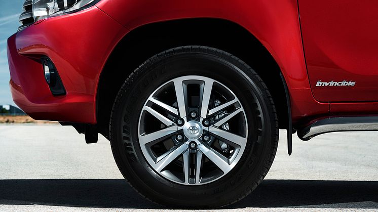 Nye Hilux 2016