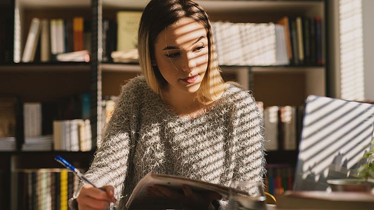 Distansstudier för Piteå kommuns gymnasieelever planeras från och med måndag. Foto: Getty Images