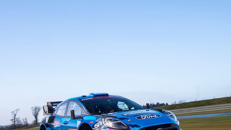 0366_DG_Ford_Rally1_23