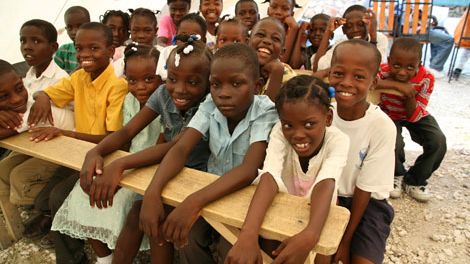 Temporära skolor igång i Haiti 