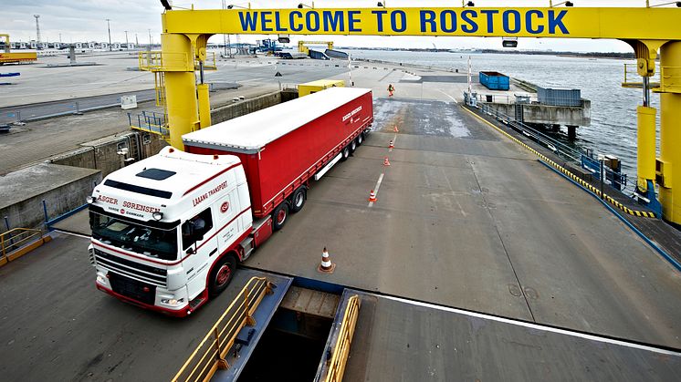 Scandlines transporterer stadigt flere lastbiler