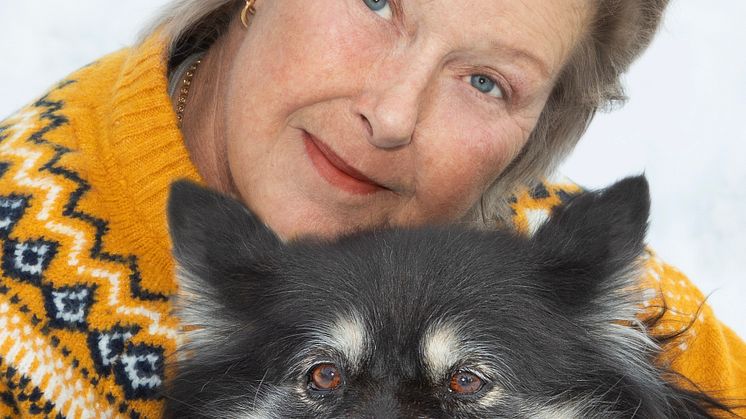 Anne-Christina Ström och finska lapphundstiken Saiva. Foto Yvonne Ekholm.