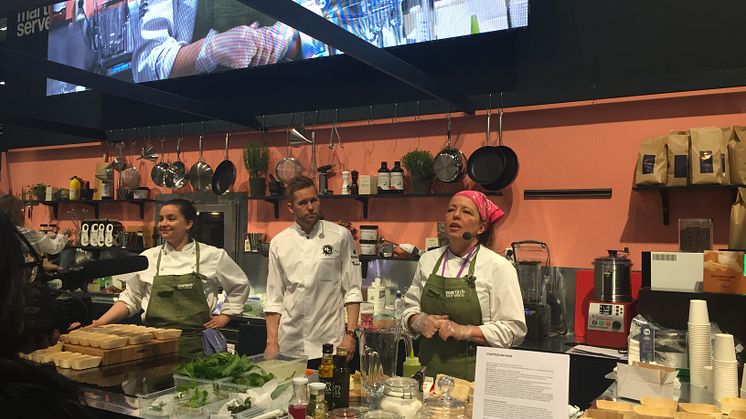 TakeOver gästspel presenteras i Martin & Serveras monter