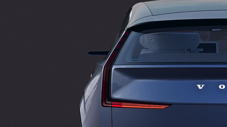 Volvo_Concept_Recharg -_The_Rear.mp4