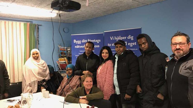 Deltagare och rådgivare vid informationsträffen hos Somaliska Freds.