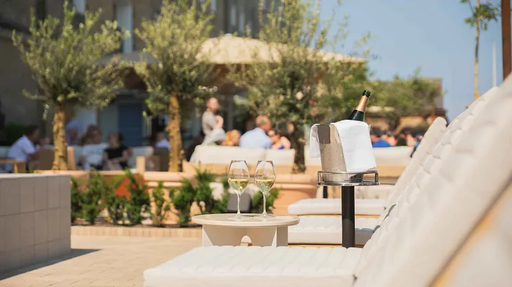 Admiral Hotel Pool & Relax
