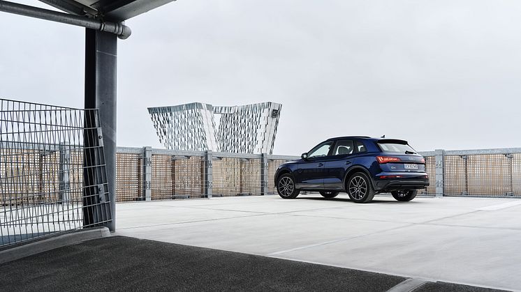 Audi Q5 (Navarreblå)