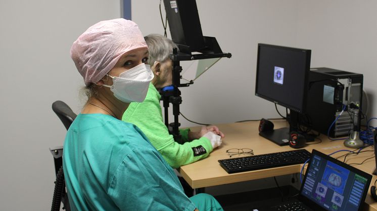 Eyetracker-Untersuchung-Pupillometrie_Herzzentrum Brandenburg-Bernau