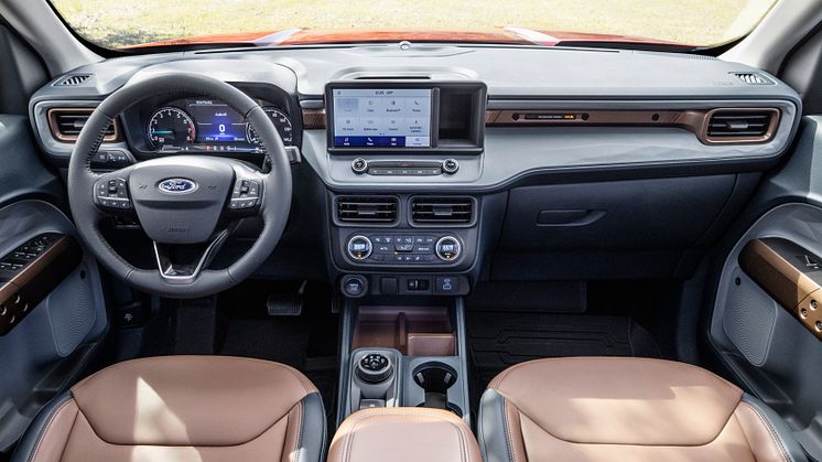 Ford-Maverick_2L-EcoBoost-AWD_Lariat_13