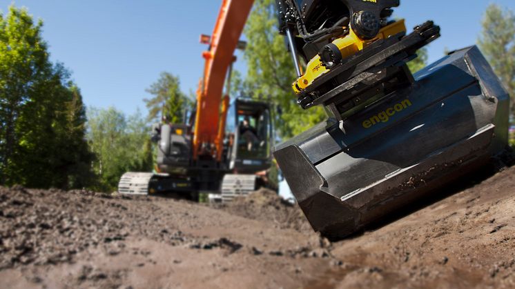 engcon tillrotator