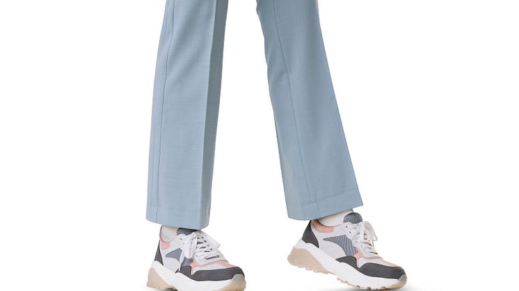 Chunky sneakers er forårets store hit, og efterspørgslen efter Skoringens Cult chunky sneakers er stor. Kæden har netop lanceret en helt ny linje, blandt andet colorblock-modellen her, som er tilgængelig i butikkerne og online fra d. 15/2. 