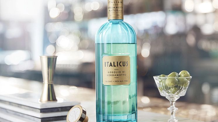 ROSOLIO - THE DRINK OF KINGS