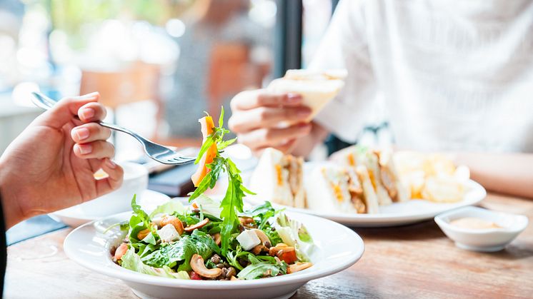 Gør noget godt for dine medarbejdere, sørg for en frokostlevering igennem firmaet.