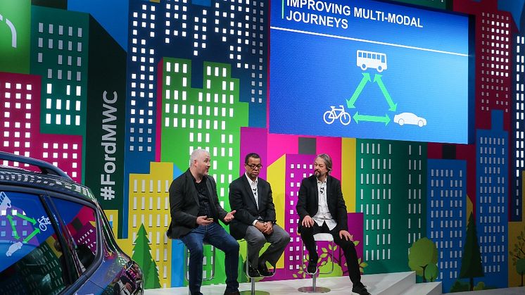 A Mobil Világkongresszuson a Ford kibővíti Intelligens Mobilitás programját, bemutatva Európában az új Kuga modellt, a SYNC 3 rendszert és a FordPass programot