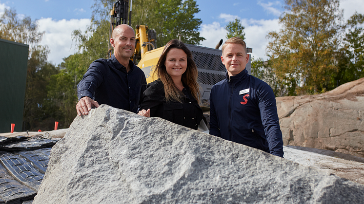 Fr.v. Oskar Lindström, projektledare Next Step Group, Louise Heilborn, projektutvecklingsansvarig Next Step Group, Pelle Magnusson, Regional Manager SATS