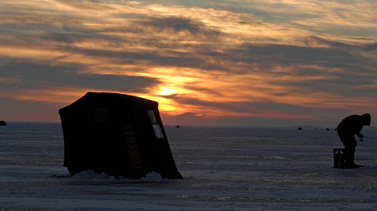 High res image - Raymarine - Ice Fishing Kit
