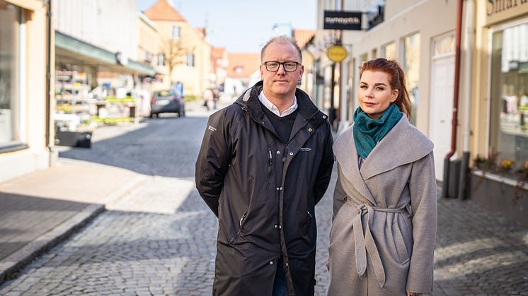 Näringslivschef Stefan Olofsson och Kommunstyrelsens ordförande Louise Erixon