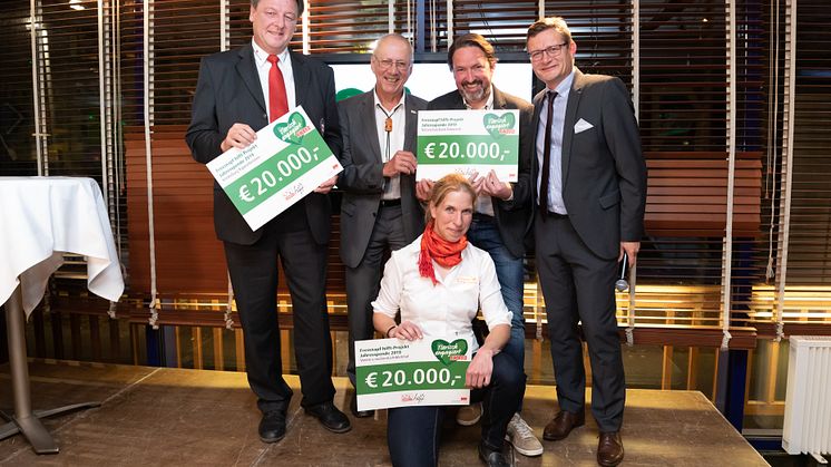 Die Fressnapf hilft-Projekte bei jährlichen Spendenübergabe