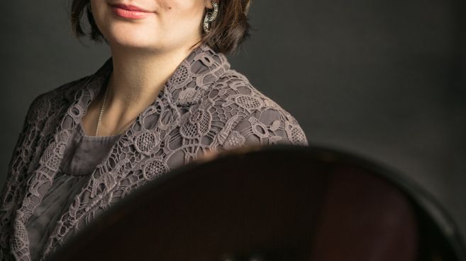 Delphine Constantin Reznik, harpist i SON. Foto Björn Carlén.