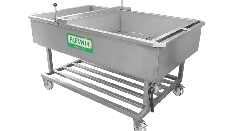 Plevnik cheese draining table SOM