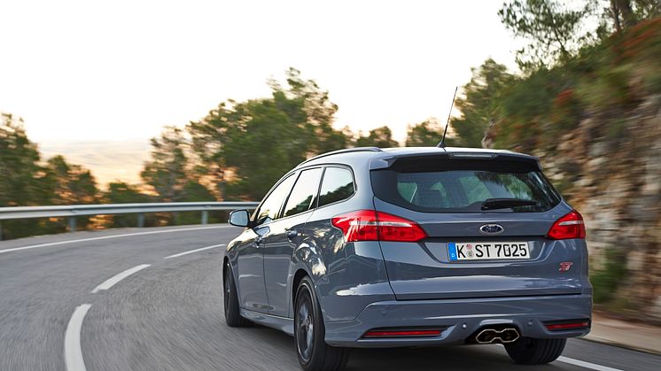 Nye Ford Focus ST, sett bakfra